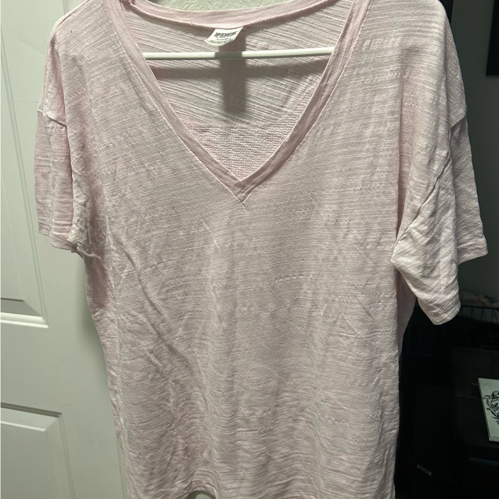 Tee shirt with sequins